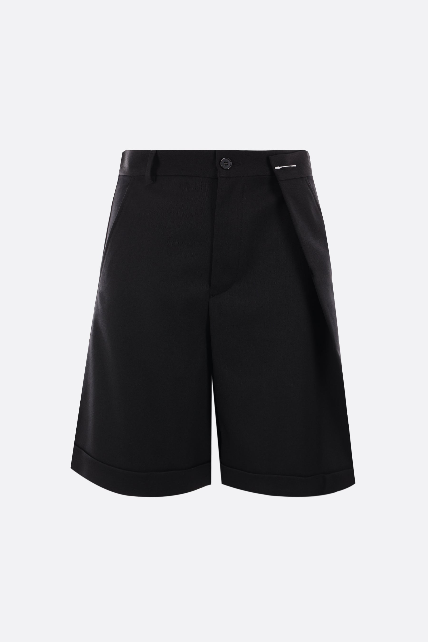 gabardine short pants with safety pin