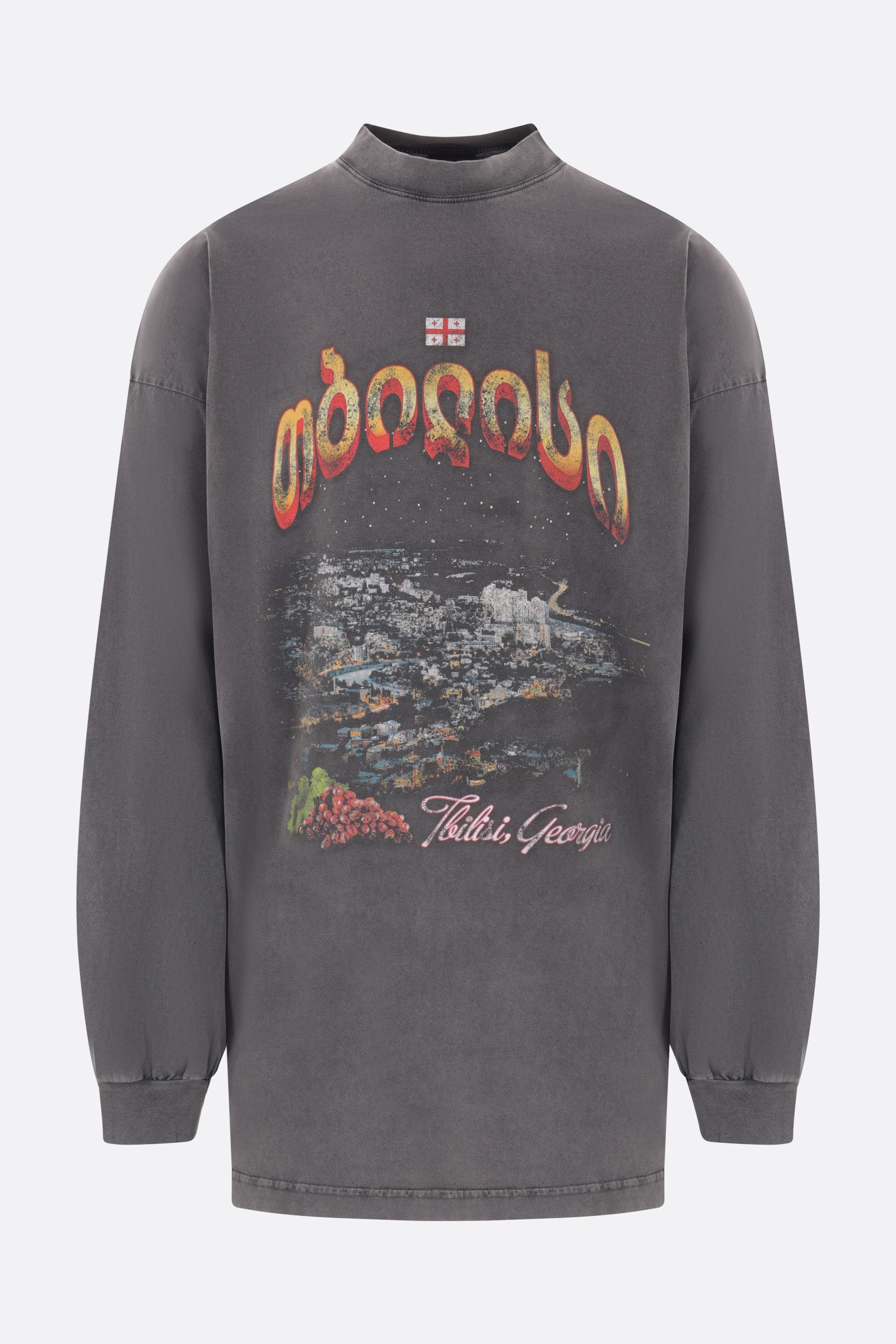 Tbilisi long-sleeved oversize t-shirt