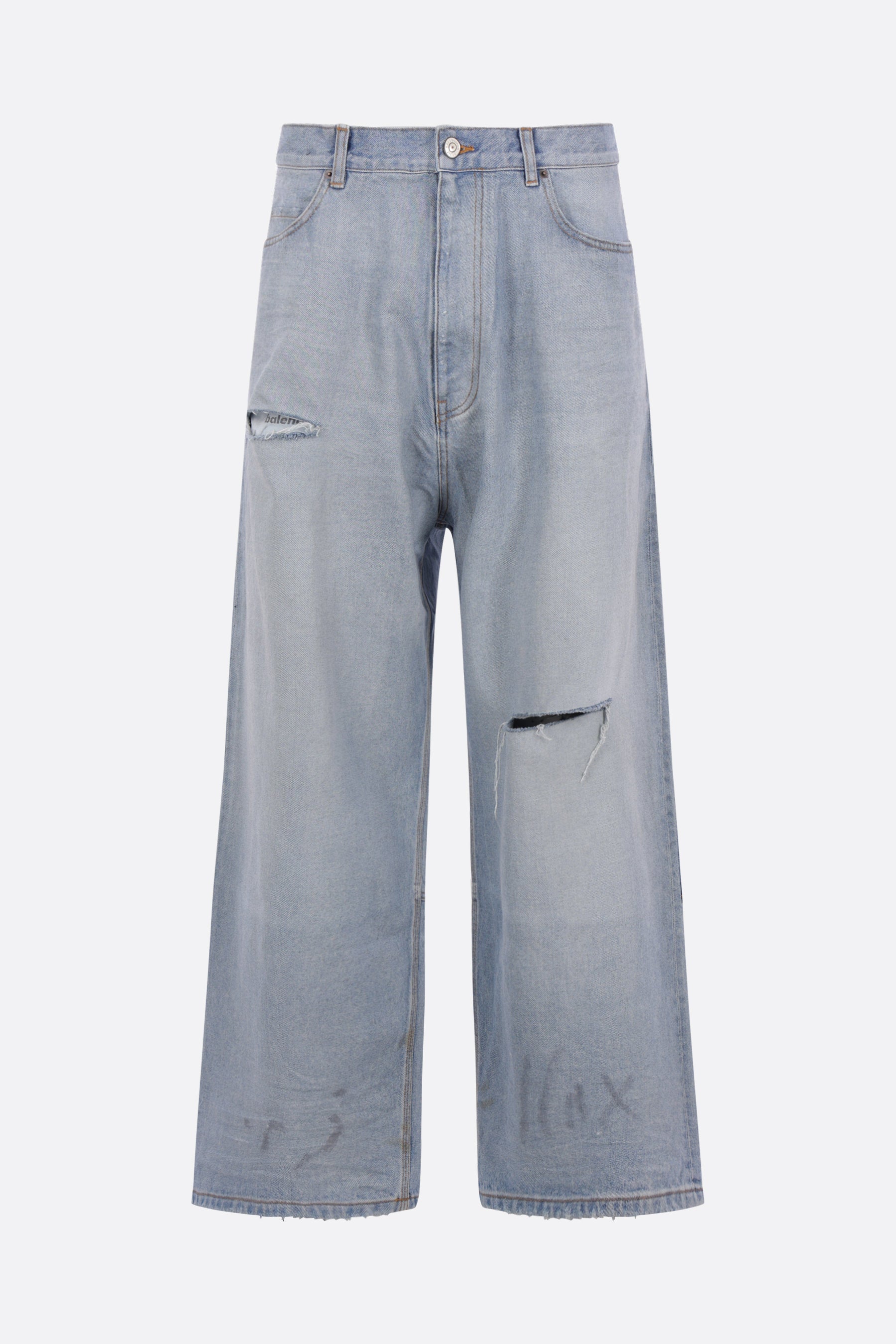 Baggy Minimal jeans in distressed denim