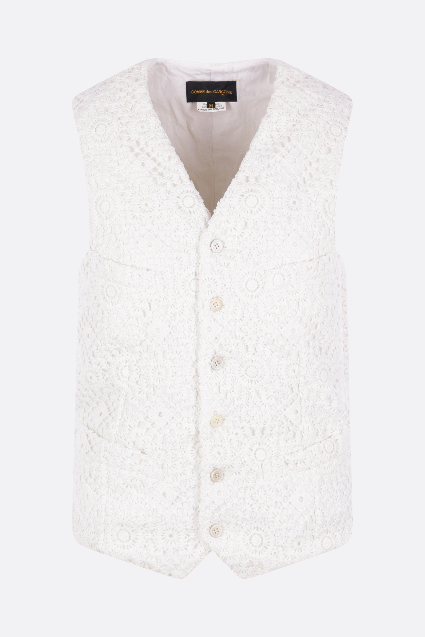 single-breasted vest in crochet and jute