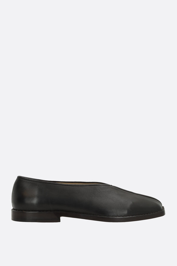 Piped slippers in nappa