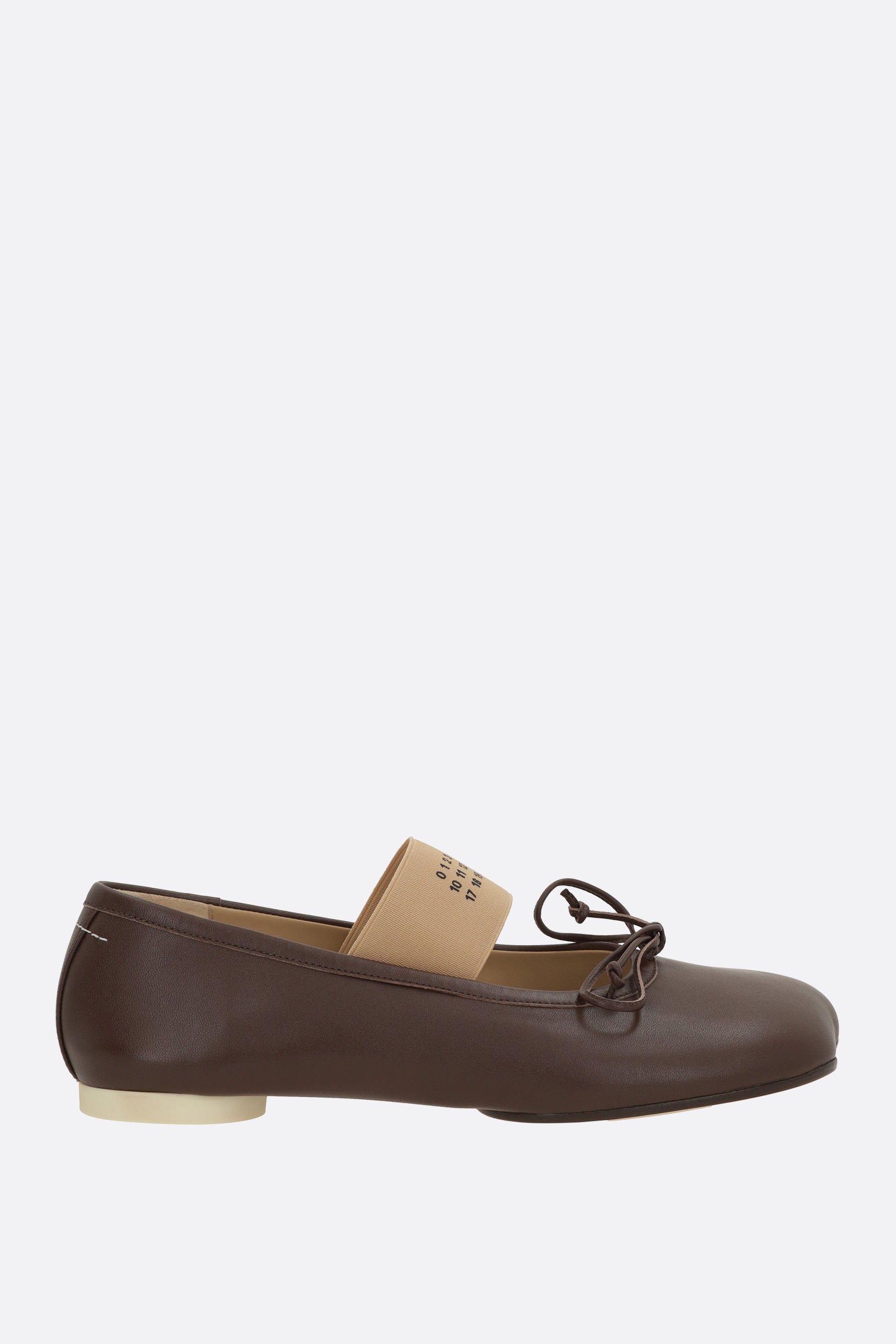 Anatomic ballerinas in nappa