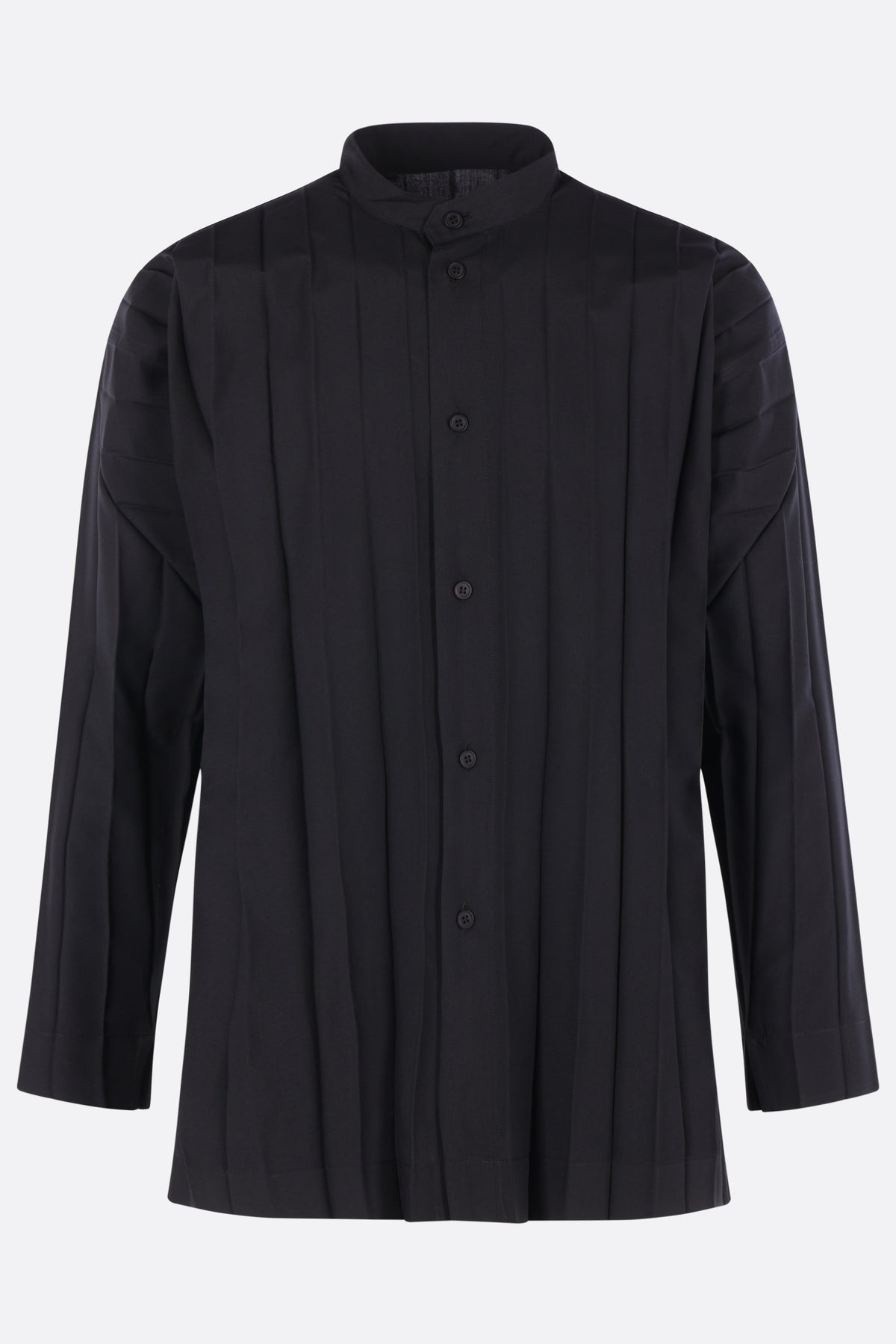 Edge shirt in pleated fabric