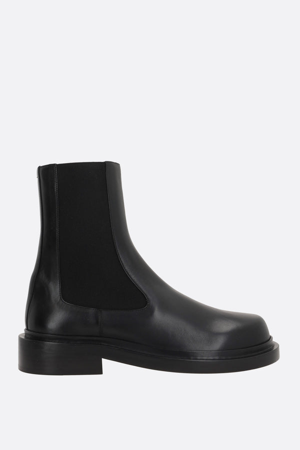 semy-shiny leather chelsea boots