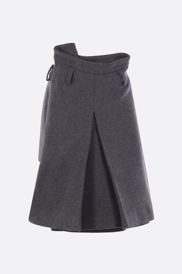 Display skirt in grey wool