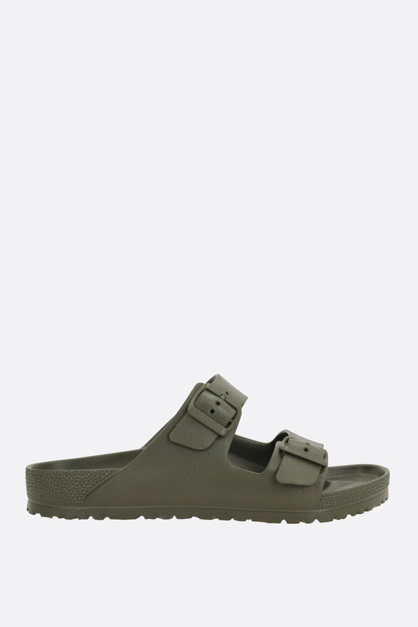 Arizona flat sandals in rubber (Regular Fit)