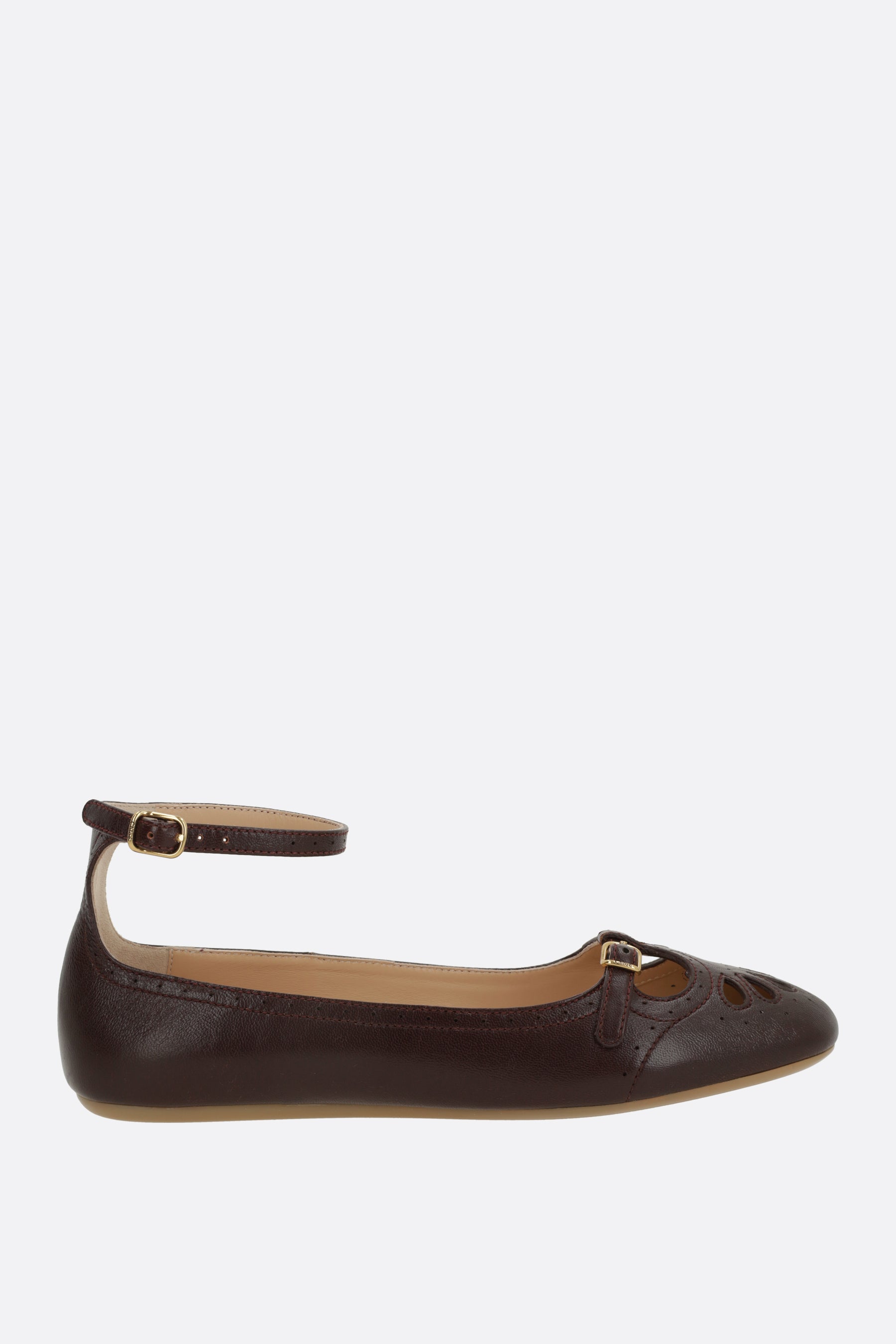 Misty ballerina in glossy leather