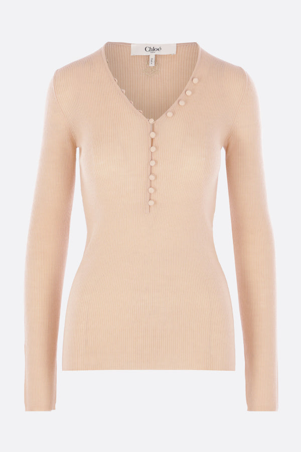 fitted pullover in lightweight wool