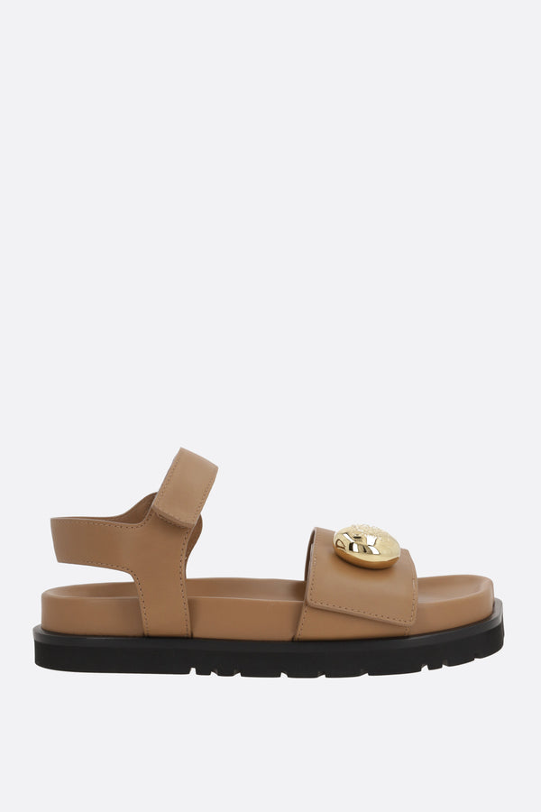 Pebble flat sandals in smooth leather