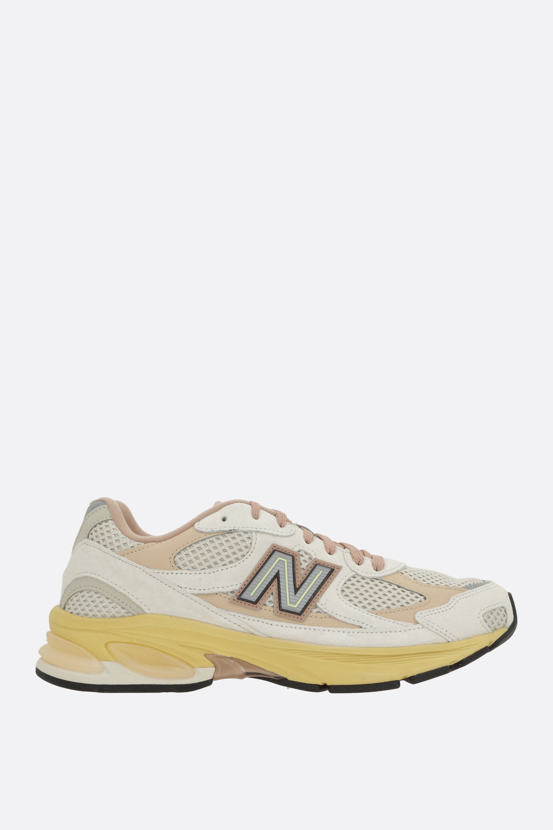 2010 sneakers in mesh and suede