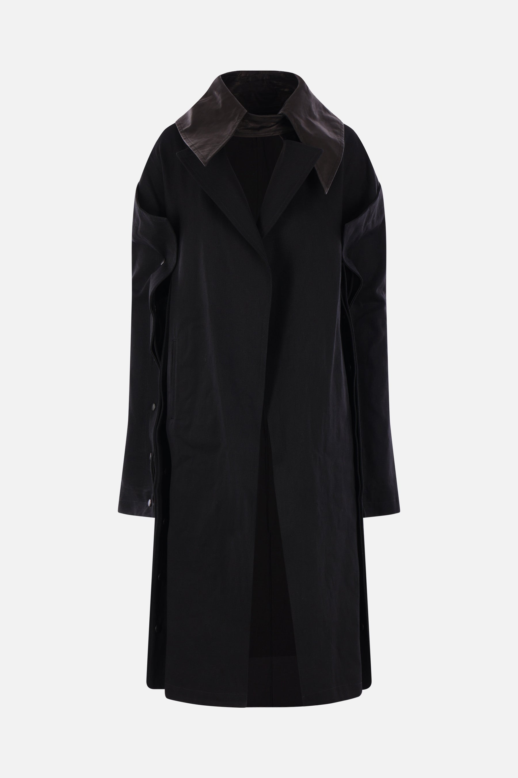 gabardine coat with snap-buttons