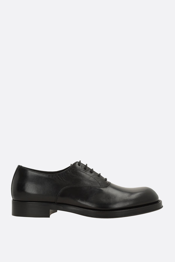 smooth leather oxford shoes