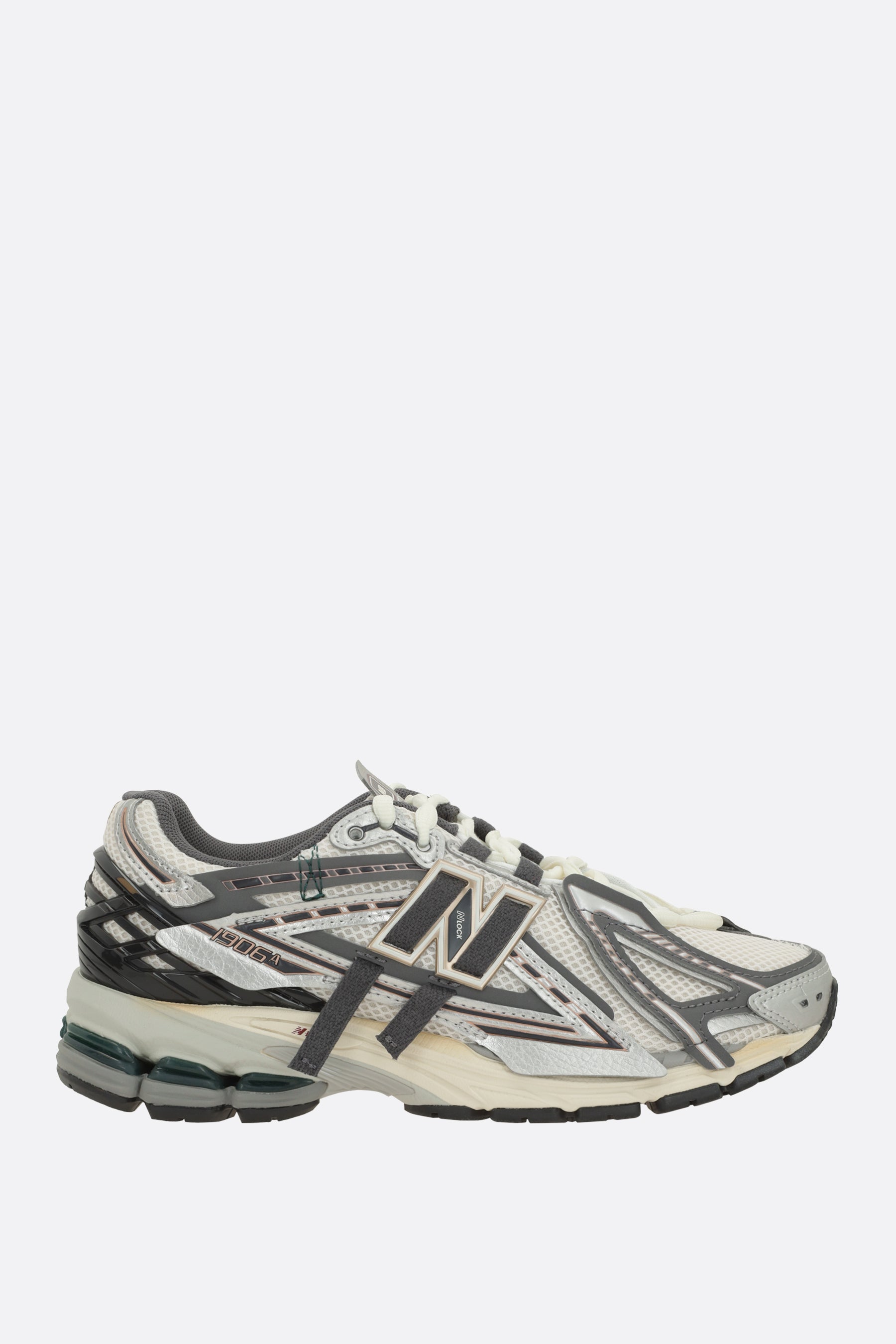 1906A sneaker in mesh and faux leather
