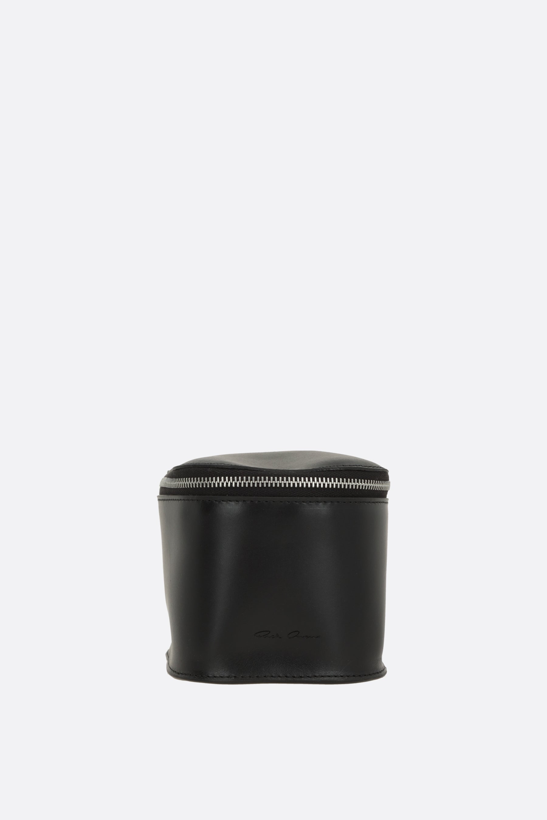 small beauty case in smooth leather