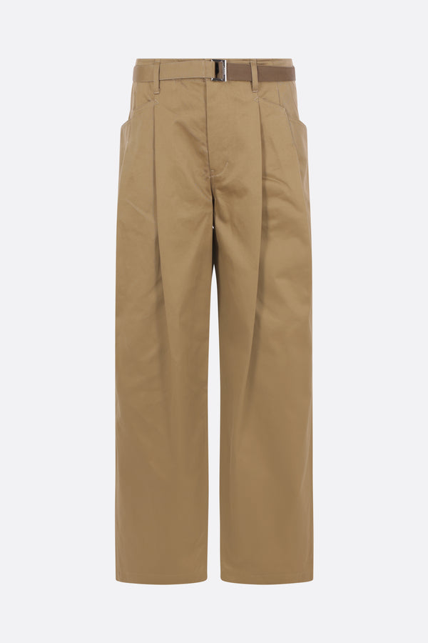 pantalone chino in gabardine con cintura