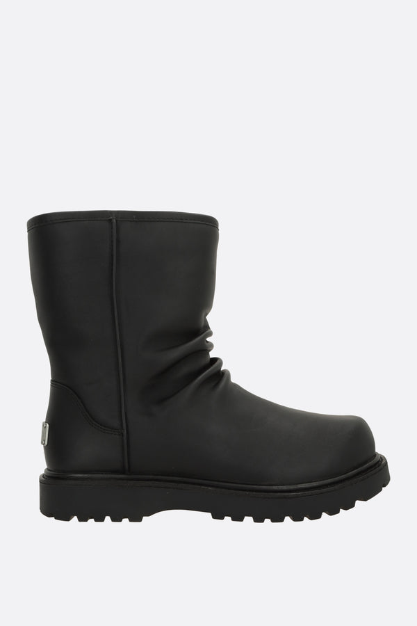 Relaxed boots in smooth leather
