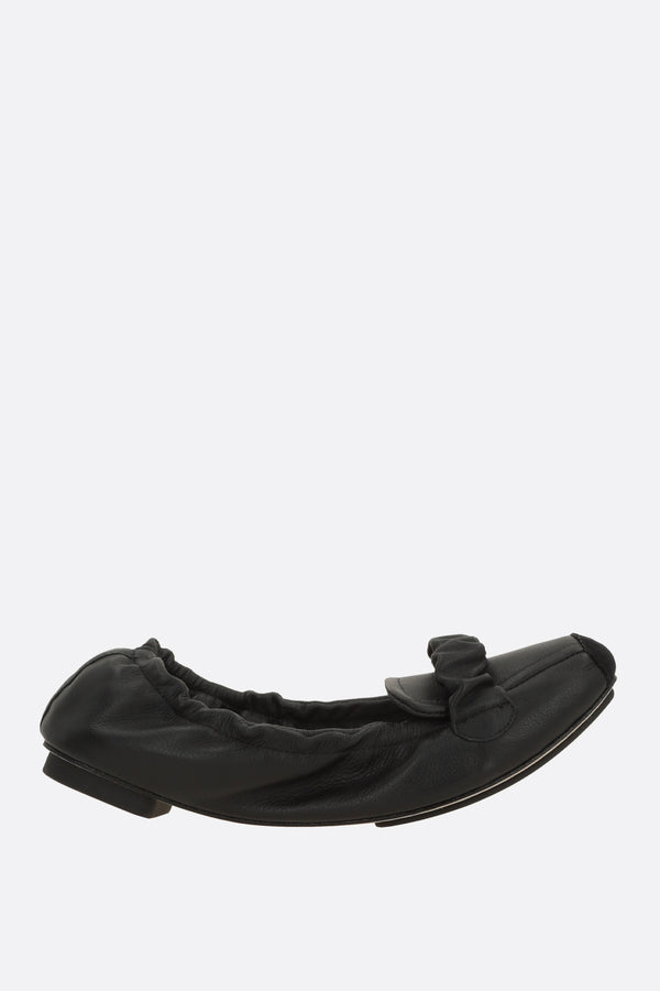 ballerina Yohji Yamamoto × Repetto in pelle martellata