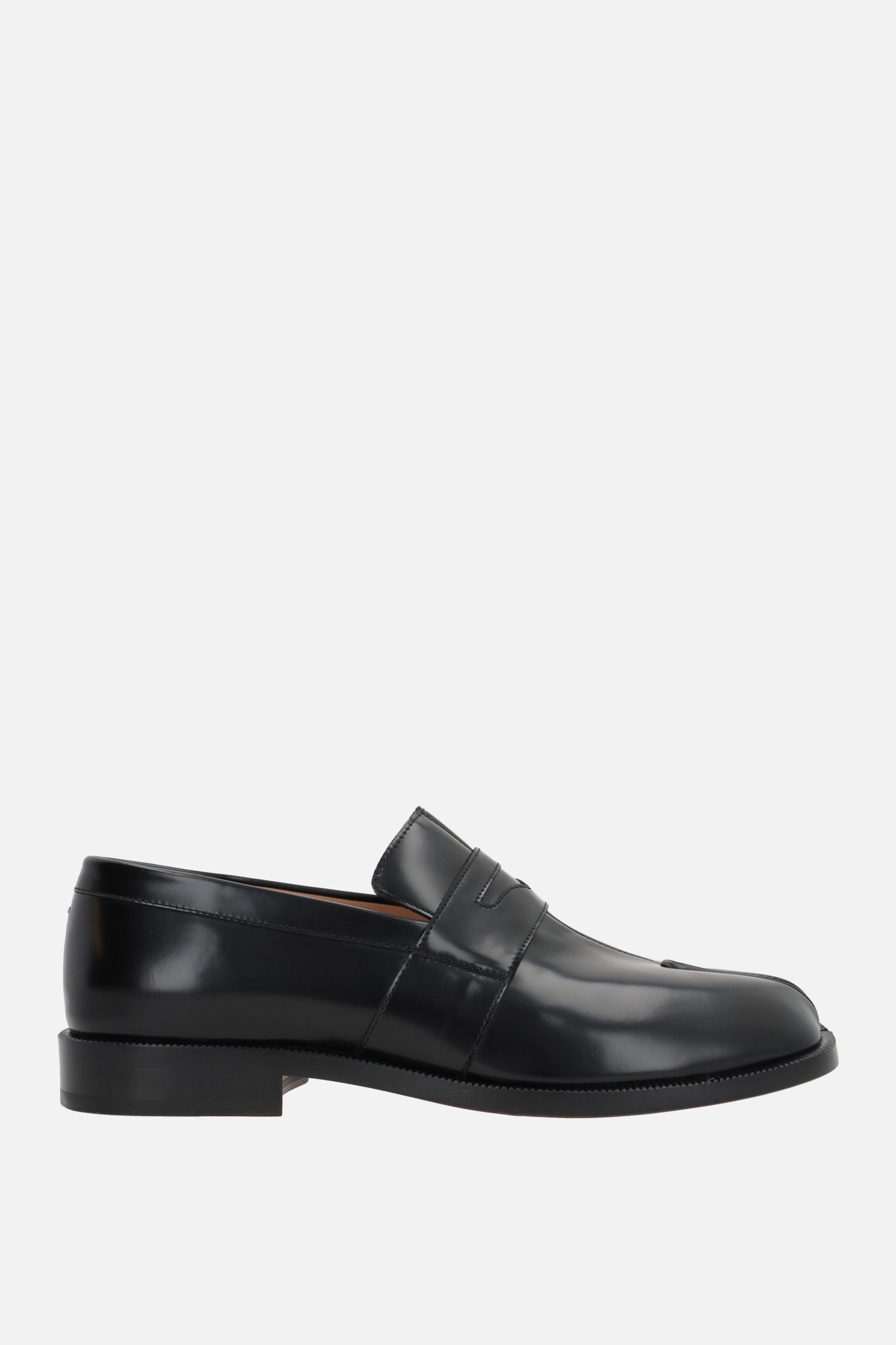 Tabi brushed leather loafers