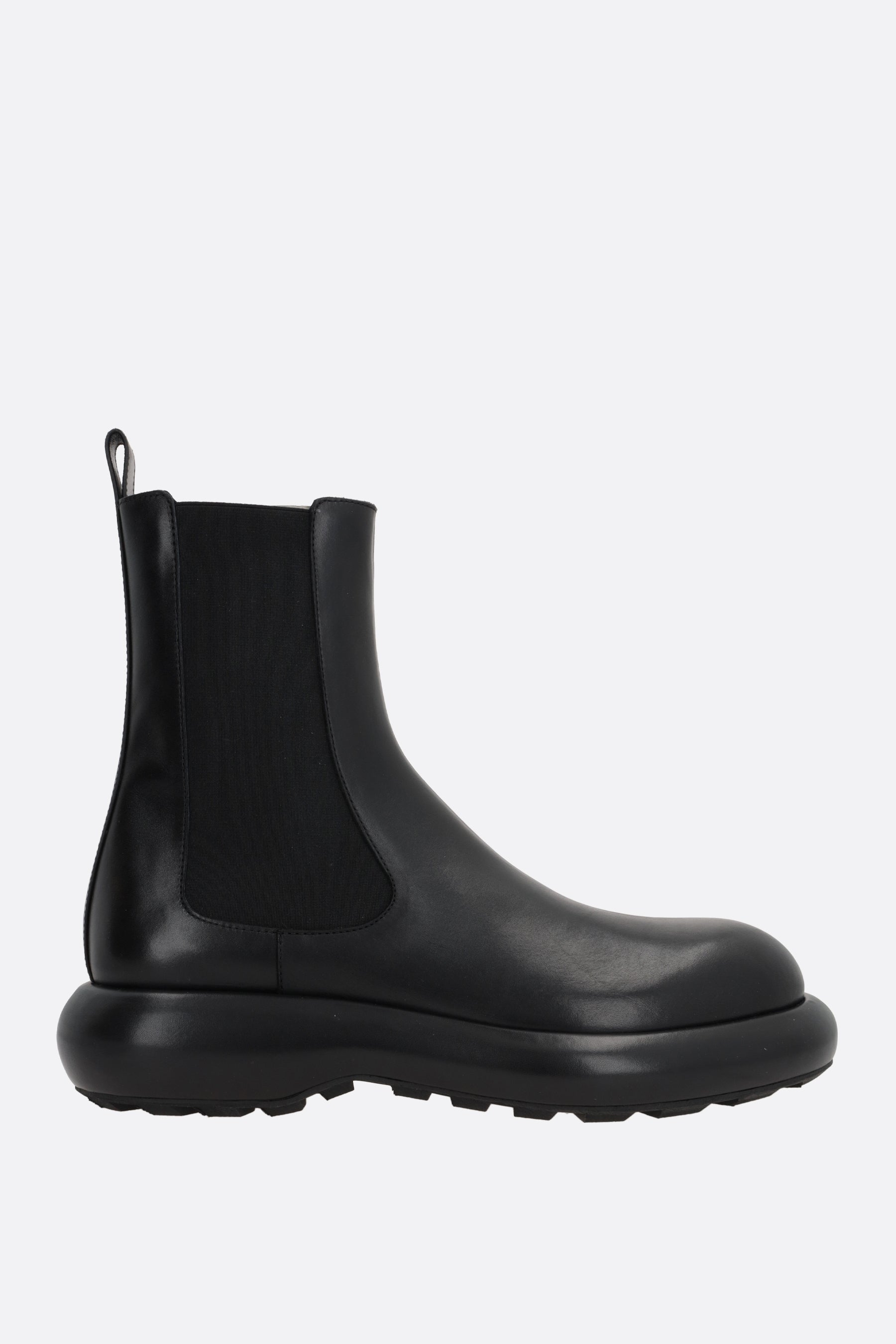 smooth leather chelsea boots